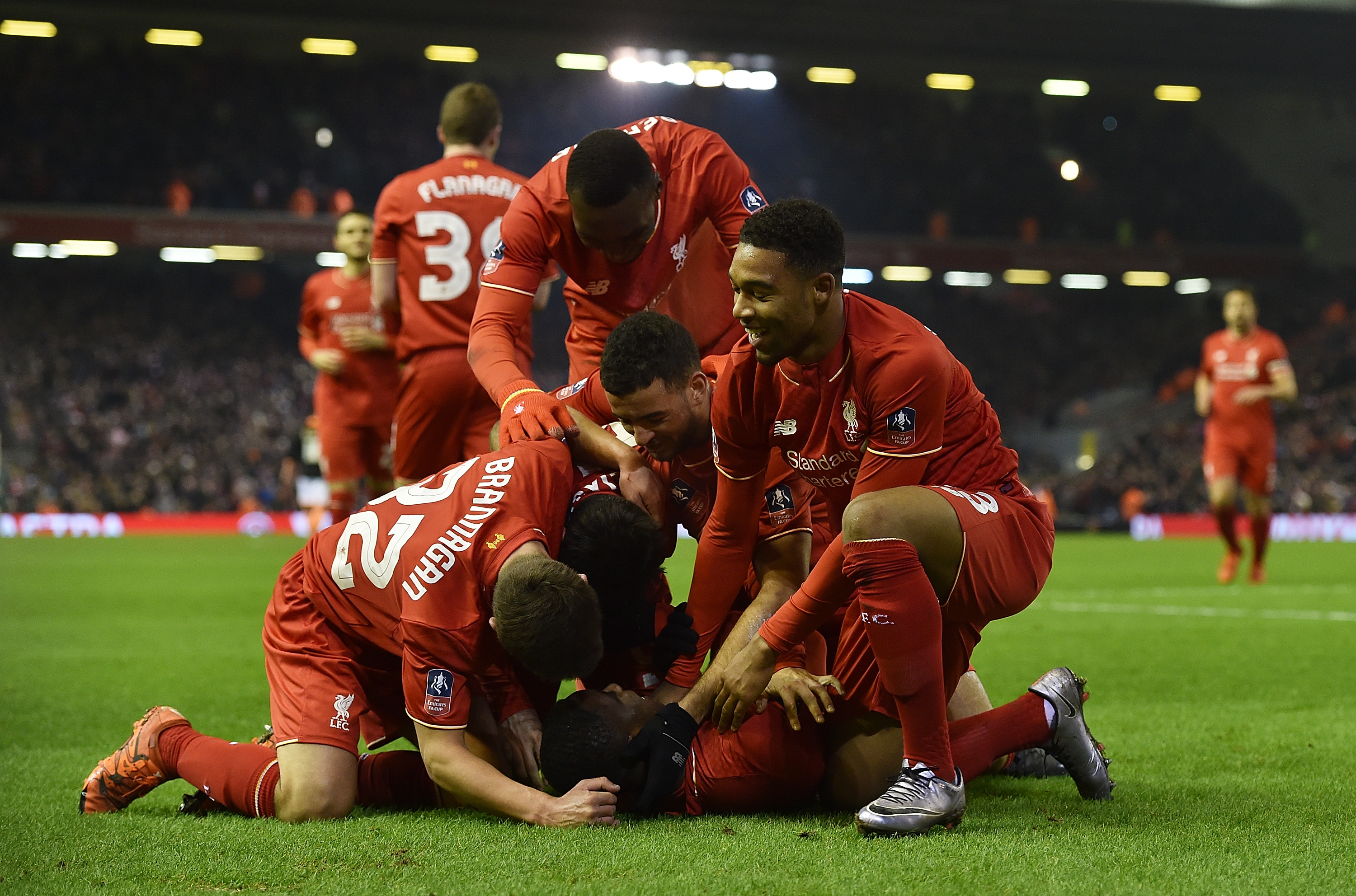 西海岸总经理：杨智、刘健、毛雷尔等人将跟随邵佳一加入国足