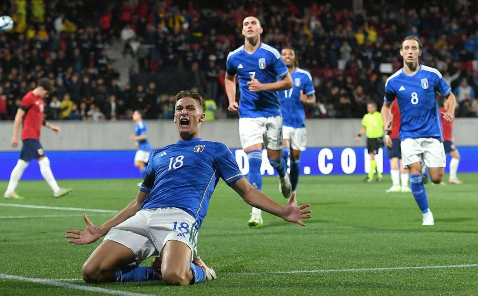 德天空：瓜迪奥拉关注赛义德-马拉，曼城球探现场考察其表现（德国天空体育：瓜迪奥拉看好赛义德-马拉，曼城派球探赴现场考察）