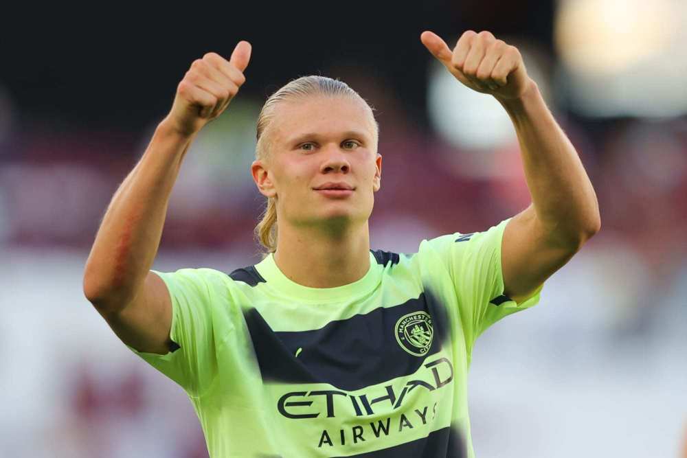 鹈鹕将围绕费尔斯、奎因重建，愿听取锡安、墨菲与琼斯的报价（鹈鹕重建围绕费尔斯与奎因，愿听取对锡安、墨菲、琼斯的交易报价）