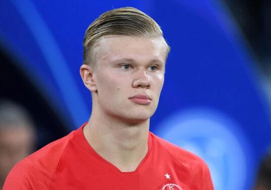 海牛外援兰克尔-泽控诉球队：我拒绝了续约，不想留在欠薪队（海牛外援兰克尔-泽发声：拒绝续约，不愿留在欠薪球队）