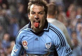 本菲卡客场2-0阿贾克斯，萨穆埃尔-达尔、巴雷罗建功（本菲卡客场2比0击败阿贾克斯，萨穆埃尔-达尔和巴雷罗进球）