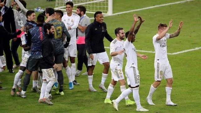 热火前17战替补场均轰46.5分，近8战降至场均33.9分（热火替补火力下滑：前17场场均46.5分，近8场仅33.9分）