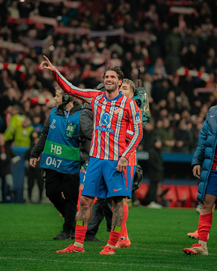 阿根廷男足主力后卫塔利亚菲科期待2026年世界杯决赛遇到日本（塔利亚菲科期待在2026年世界杯决赛碰上日本队）