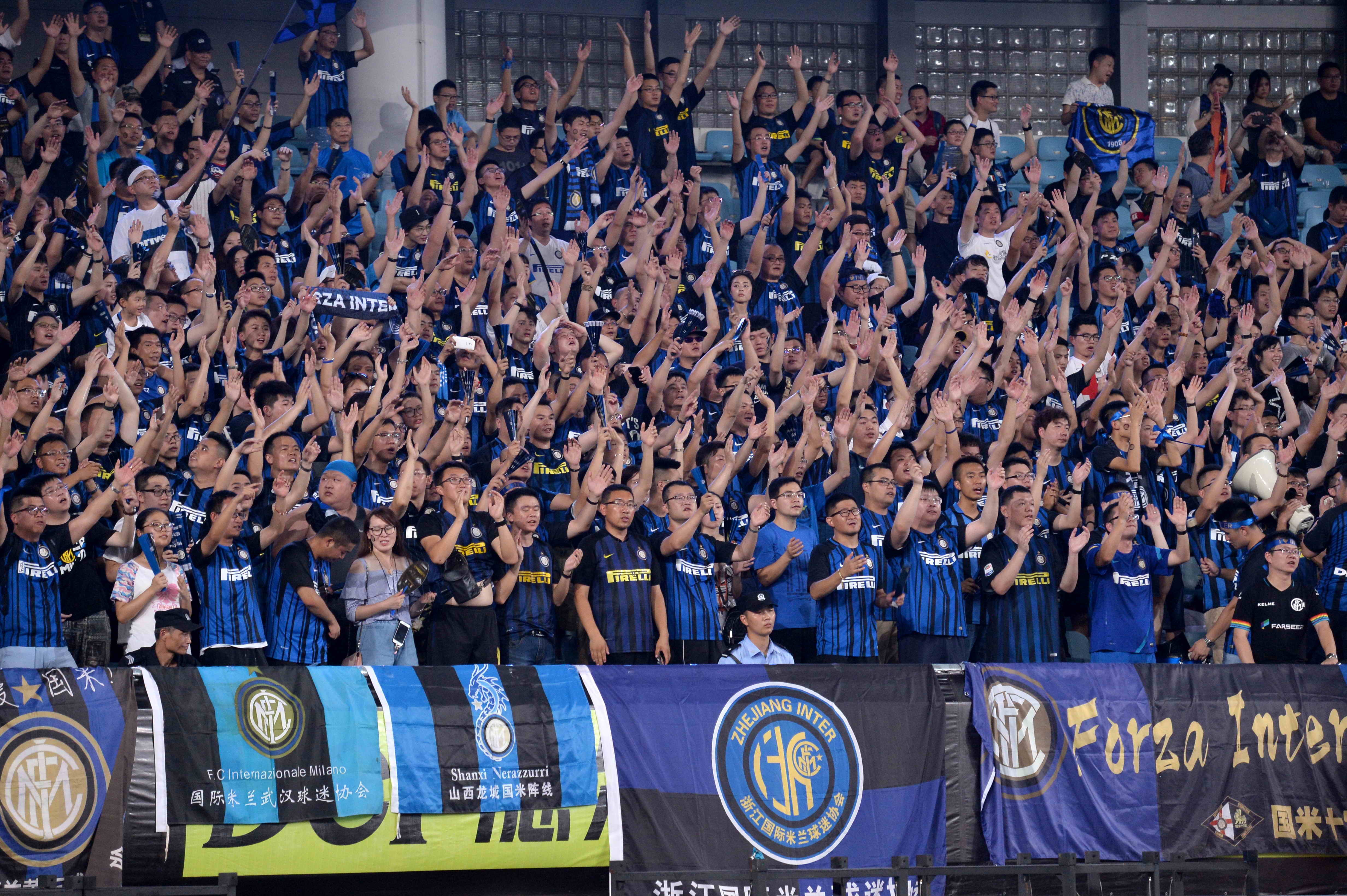 维埃里：现在拿皮奥和其他人比较毫无意义，应该让他安心踢球（维埃里：别再把皮奥和别人对比了，让他专心踢球）