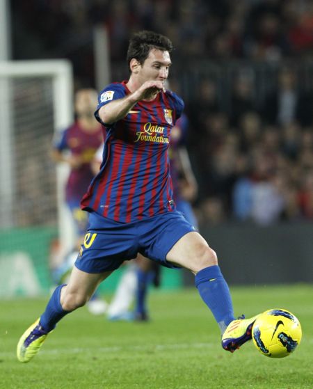 欧冠积分榜分析：各队晋级形势紧张,（欧冠积分榜解读：出线之争白热化）