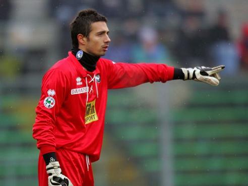 詹姆斯本赛季场均仅15.2分&生涯最低，新秀赛季为20.9分（詹姆斯本季场均仅15.2分创生涯新低，新秀赛季曾达20.9分）