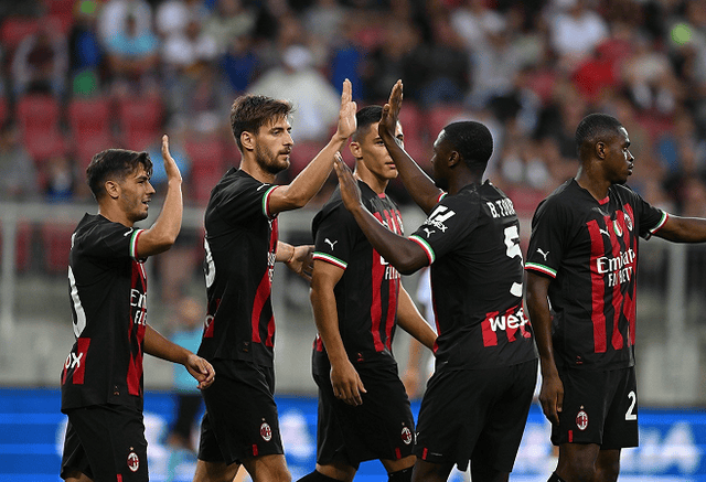 剑南春丨拜仁让二追六6-2逆转弗赖堡，奥利塞2射3传，卡尔传射