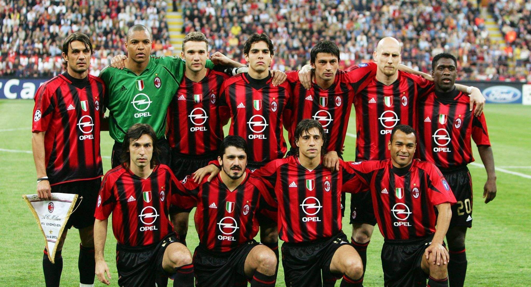 皮克：从纸面上看，法国是明年世界杯上最好的球队（皮克：论纸面实力，法国堪称明年世界杯最强队）