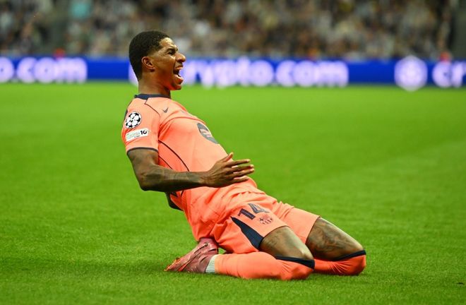 澳超半场：克莱因远射中柱，阿德莱德联暂0-0布里斯班狮吼（澳超半场：克莱因远射中框，阿德莱德联与布里斯班狮吼0-0僵持）