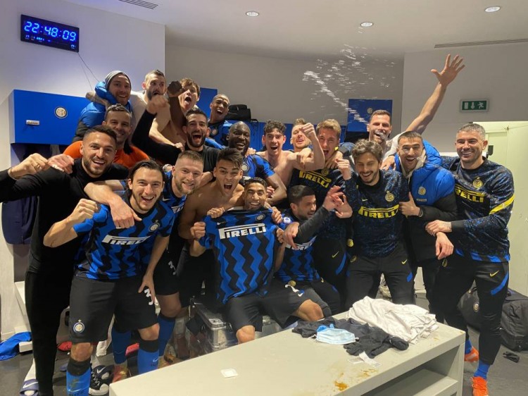 拉齐奥vs博洛尼亚：罗马尼奥利、贡多齐首发，奥尔索利尼、胡安-米兰达出战（拉齐奥对阵博洛尼亚：罗马尼奥利、贡多齐先发，奥尔索利尼与胡安-米兰达披挂上阵）