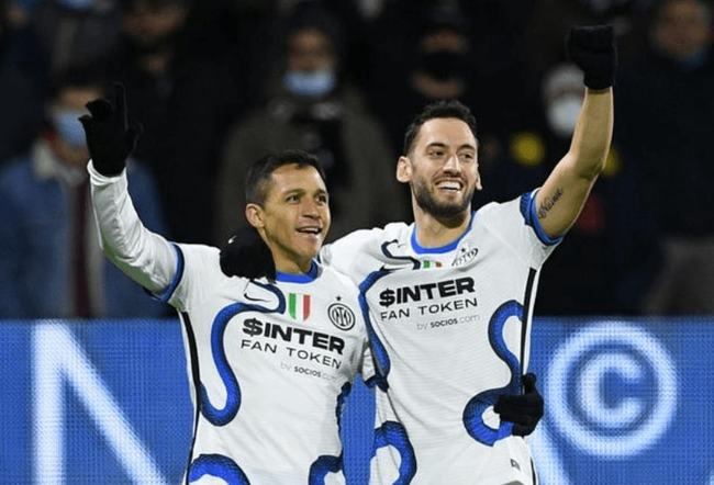 国安球迷跟河南球迷在烧烤店发生冲突，涉事球迷已经被警察带走